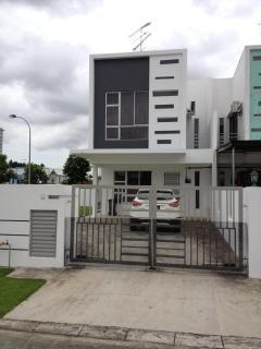 Comfort Holiday Home @ Bukit Indah - Johor Bahru - 0