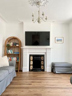 A stunning Victorian house minutes from the beach - 5