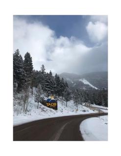 Side-by-side Adobes, 9 Mi To Taos Ski Valley - Valdez - 9