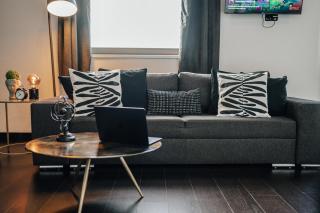 Modern Loft with AirHokey in City Centre - Praga - 7
