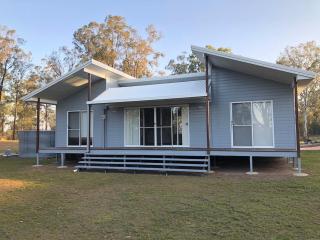 Comfortable cottage to spend a couple of days - Nanango - 1