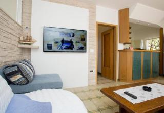 Apartments Damir - Postira - 9