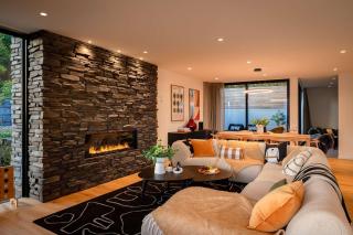 Brookbank Villa Lake & Mountain Views BBQ Fireplace - 9