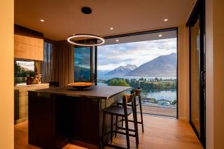 Brookbank Villa Lake & Mountain Views BBQ Fireplace - 8