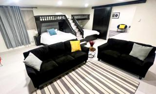 Azalea Landing Custom Bunk Spacious Hot Tub - Brookings - 5
