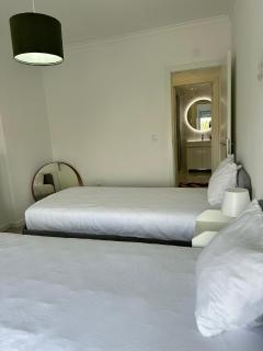 CL Group Guest House - Cacém - 5