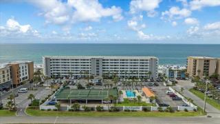 504 Surf Dweller by Alicia Hollis Realtor Rentals - Open March 16th Week - Fort Walton Beach - 0