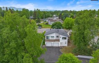 Wild About Anchorage - Hot Tub - Rooftop Patio - Fabulous Kitchen - 0