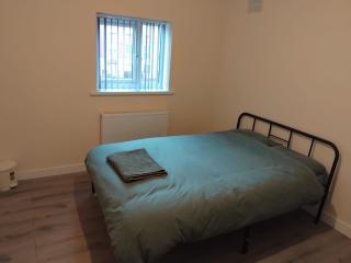 100 Roses Mill Hill - Edgware - 4