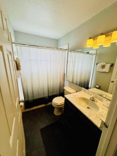 Private Pool House With Lake View, Near All Famous Attractions!!! - Kissimmee - 2
