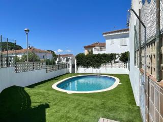 Holiday home in LEscala with Swimming Pool - L'Escala - 4