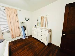 Comfy beds Wifi Bars Cafes Food in Riverside - Jacksonville - 5