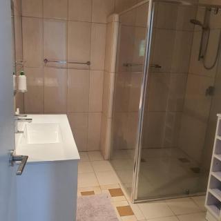 2 bdrm spacious Villa with pool - Yandua - 3