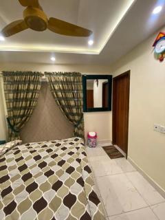 Your own Rental service - Lahore - 4