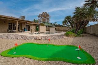 Desert Oasis with Pool and Games - Phoenix - 3