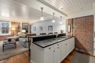 Back Bay Nantucket-style Pied-a-terre Off Newbury St - Boston - 7