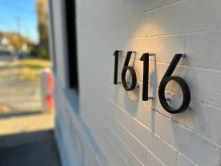 Private Bdrm Suite 4 in Spacious House City Views - Cincinnati - 1