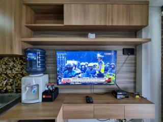Modern Look Studio at Taman Melati Sinduadi Apartment By Travelio - 2