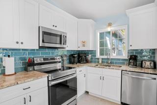 Unleash Paradise at Bahia Paradise with Waterfront Pool & Pet Friendly - Clearwater Beach - 3