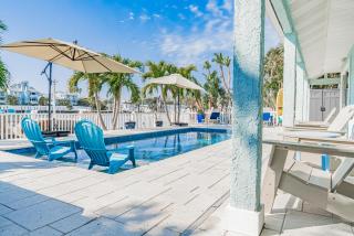 Unleash Paradise at Bahia Paradise with Waterfront Pool & Pet Friendly - Clearwater Beach - 5