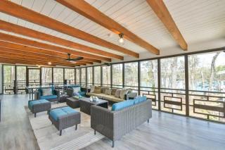 Luxurious Lake Lanier Home with Private Dock - Flowery Branch - 4