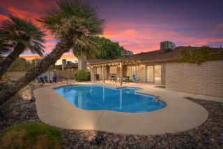 Desert Oasis with Pool and Games - Phoenix - 9