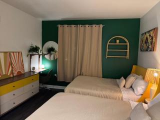 Vibrant unit in Griffith - 3