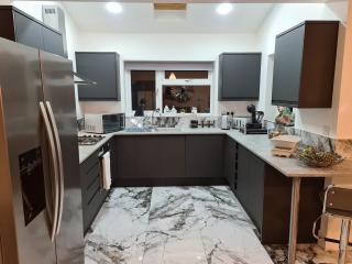 SAV 5 Bed Luxury Detached House in Leicester - Humberstone - 5