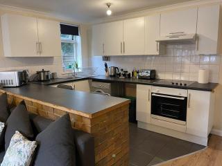 SAV 1 Bed Flat Grd Floor Near Watford Town Centre - Watford - 5