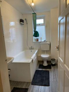 SAV 1 Bed Flat Grd Floor Near Watford Town Centre - Watford - 1