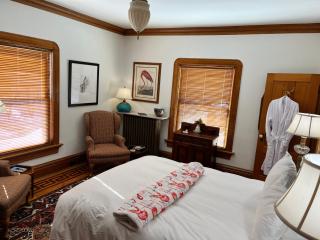 Queen's View Bed and Breakfast - 2