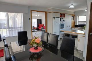 Tilsley Inn - Rotorua - 3