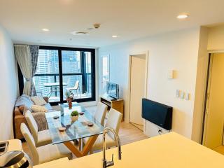 Spacious Magnificent Sea Views Front of Sky Tower - Auckland - 0
