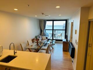 Spacious Magnificent Sea Views Front of Sky Tower - Auckland - 9