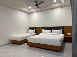 Hotel Madhukta Inn - Somnath - 8