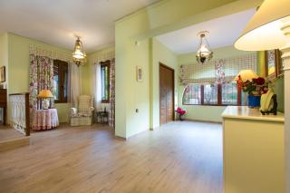 Beachfront Family Villa Katerina with Private pool, Playground, BBQ & Amazing Sea Views! - Petres - 6