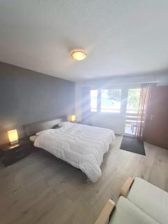 Perfekt gelegene, wunder schöne, geräumige 3,5 Zimmerwohnung mit 2 sonnenverwöhnten Balkonen und fantastischer Aussicht - Leukerbad - 8