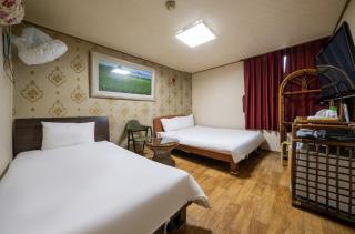 Jeju Top Motel - Jeju - 1