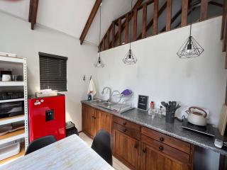 Treehouse - No Hot tub available between 1May to 31 August due to winter - 6