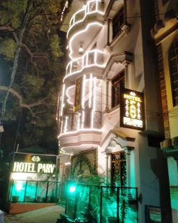 Hotel Parv - Benares - 0
