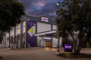 Spark by Hilton Richardson Dallas - 8
