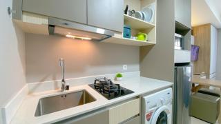 Nice and Restful Studio at Gold Coast Apartment By Travelio - 2