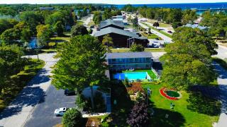 American Boutique Inn - Lakeview - Mackinaw City - 4