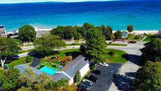 American Boutique Inn - Lakeview - Mackinaw City - 8