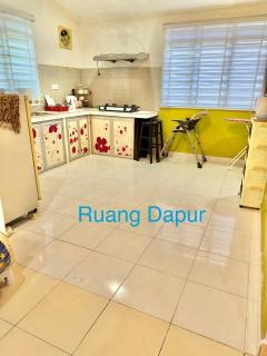 iLham Homestay - Kangar - 8