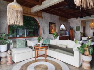 Beachfront Villa Tara Bliss Candidasa - Candi Dasa - 2