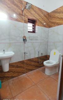 Karukutty Rental House - - 4