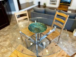 Modern, Comfort & Privacy - Near Airport & Toronto Downtown - Brampton - 1