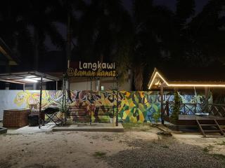Laman Hanaz - Pantai Cenang - 9
