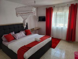White House Restaurant, Lounge & Accommodation - Eldoret - 8